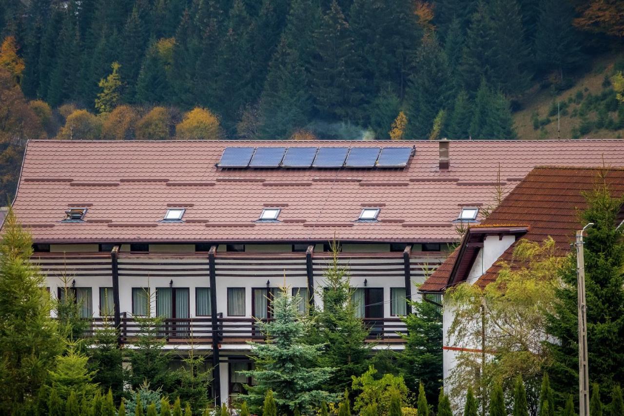 Готель Casa Muntelui Фундата Екстер'єр фото